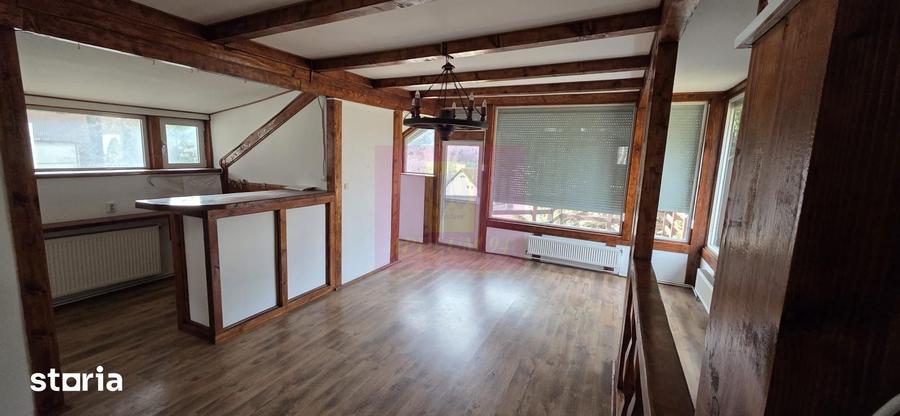 Casă cu 5 camere cu Teren 251 Mp în Zamora