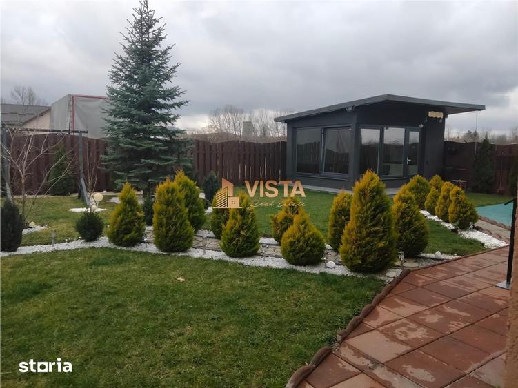 Casă cu 5 camere cu Teren 1000 Mp în Tractorul