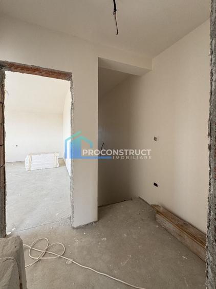 Duplex cu 4 camere cu Canalizare în Moșnița Veche