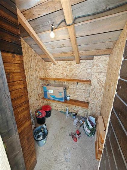 Casă cu 3 camere cu Canalizare în Periferie