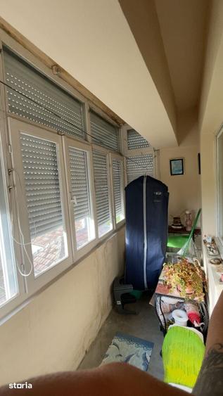 Apartament cu 4 camere decomandat în Central