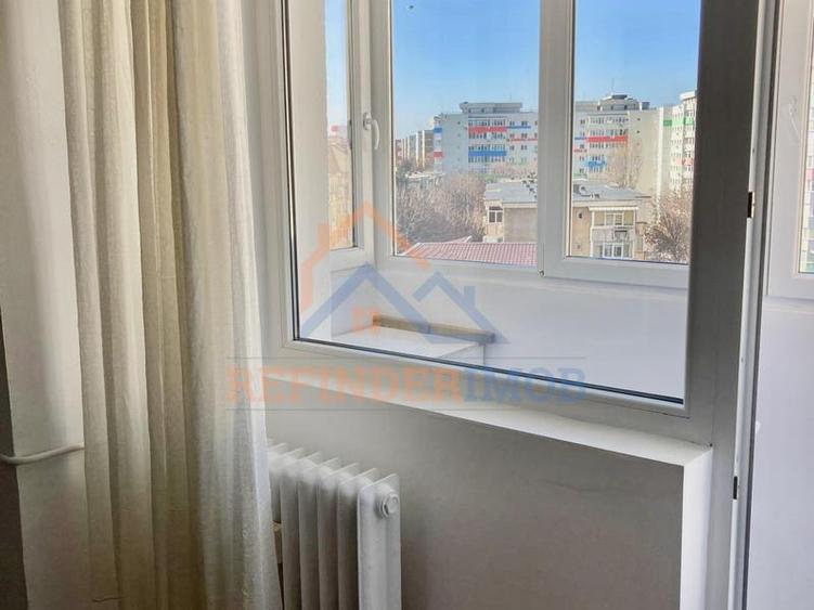 Apartament cu 2 camere semidecomandat, mobilat în Brâncoveanu