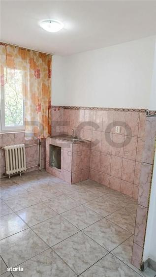 Apartament cu 3 camere în Nufărul
