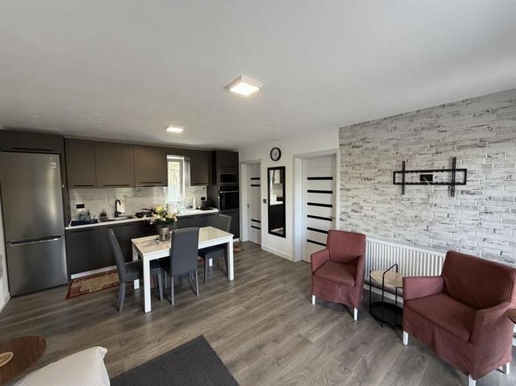 Casă individuală cu 3 camere cu Teren 1170 Mp în Scăești