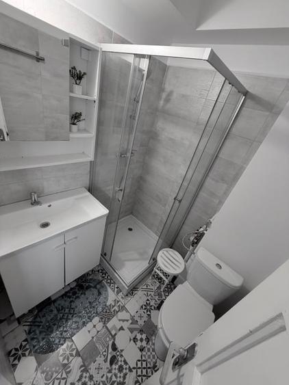 Garsonieră decomandată, mobilată în Gara de Nord