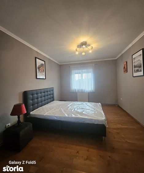 Casă cu 4 camere cu Teren 400 Mp în Europa