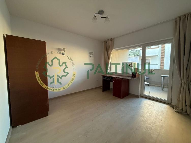 Apartament cu 2 camere decomandat în Periferie