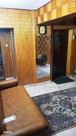 Apartament cu 4 camere decomandat în Ultracentral