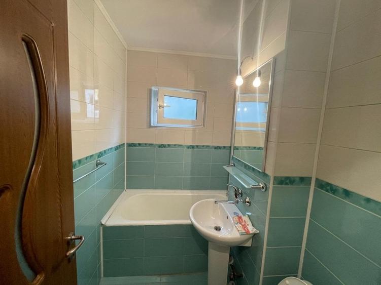 Apartament cu 2 camere semidecomandat, mobilat în Păcurari