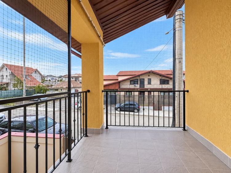 Casă individuală cu 5 camere cu Canalizare în Ovidiu