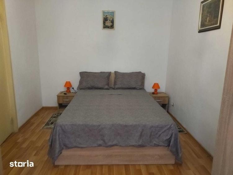 Casă cu 2 camere decomandat cu Teren 50 Mp în Central