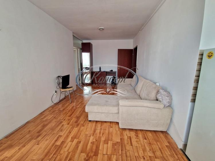 Apartament cu 2 camere semidecomandat, mobilat în Semicentral
