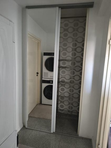 Apartament cu 2 camere semidecomandat în Rogerius