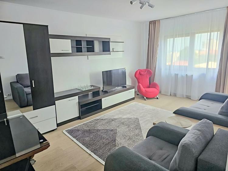 Apartament cu 2 camere decomandat în Faleza Nord