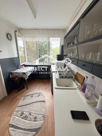 Apartament cu 3 camere în Tudor