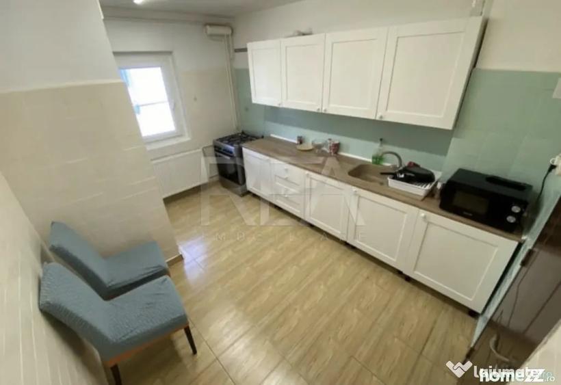 Apartament cu 3 camere decomandat în Gorjului