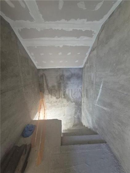 Duplex cu 3 camere cu Canalizare în Moșnița Nouă