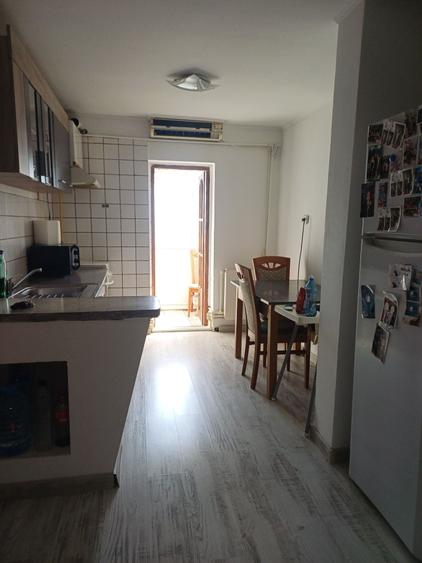 Apartament cu 2 camere decomandat în Sărari