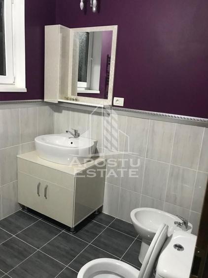 Apartament cu 3 camere decomandat în Dumbrăvița