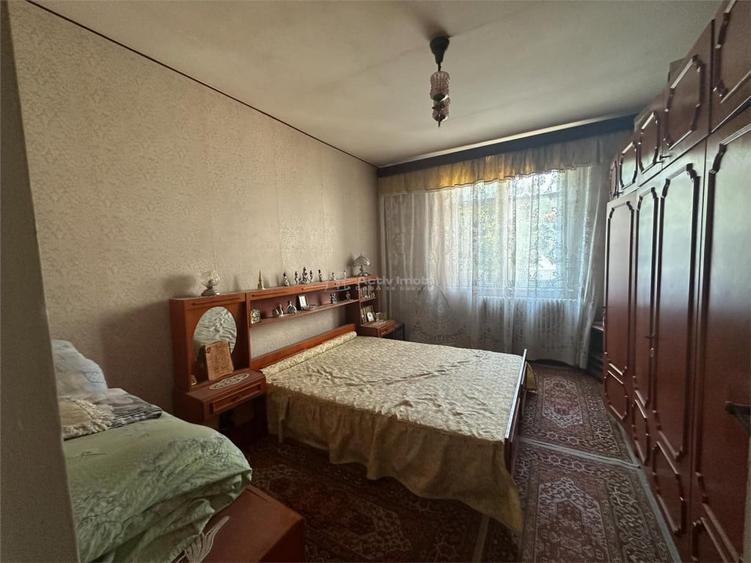 Apartament cu 3 camere decomandat în Luncă