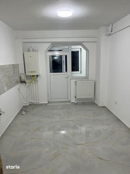 Apartament cu 2 camere decomandat în Obor