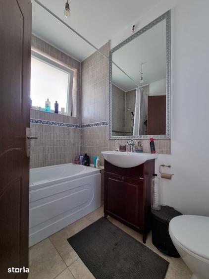 Casă cu 4 camere cu Teren 180 Mp în Alexandriei