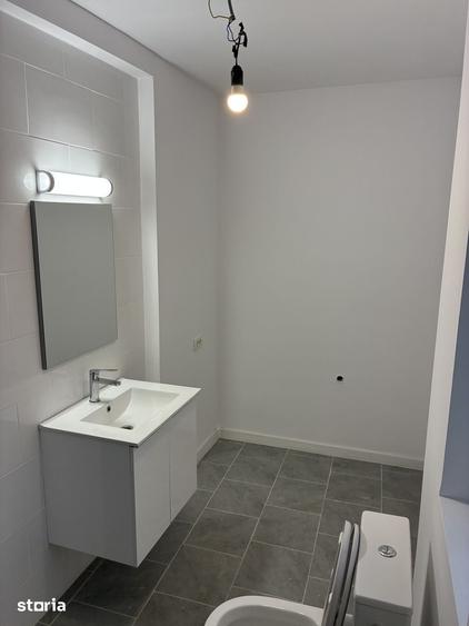 Casă cu 4 camere cu Teren 477 Mp în Central
