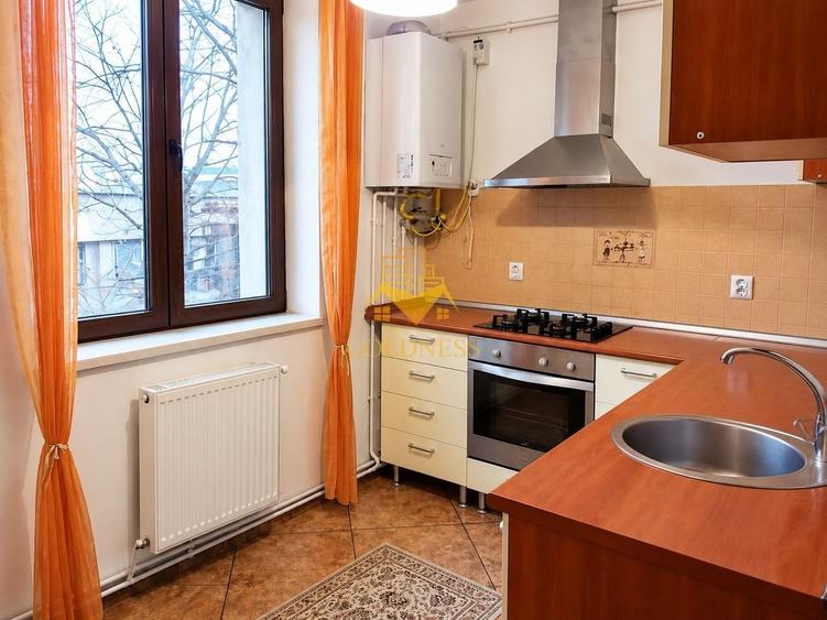Apartament cu 2 camere decomandat, mobilat în Dâmbul Rotund