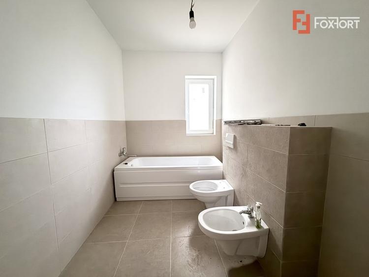 Casă individuală cu 3 camere cu Teren 420 Mp în Sânmihaiu Român