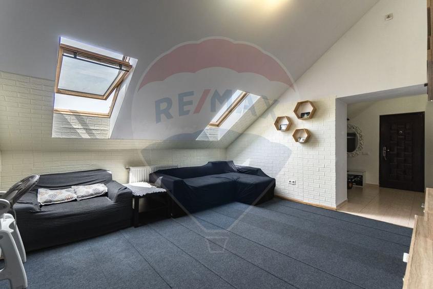 Apartament cu 3 camere decomandat, mobilat în Sânpetru