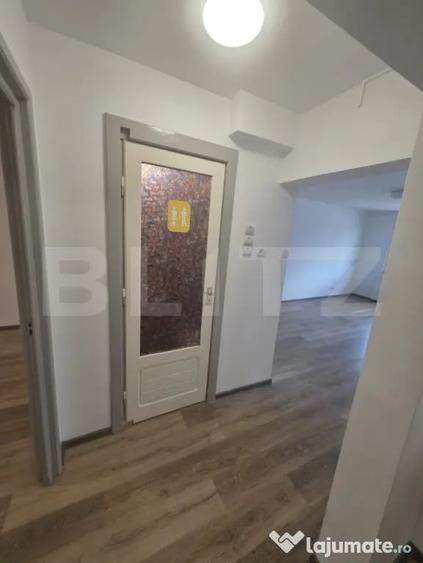 Apartament cu 3 camere decomandat în Craiter