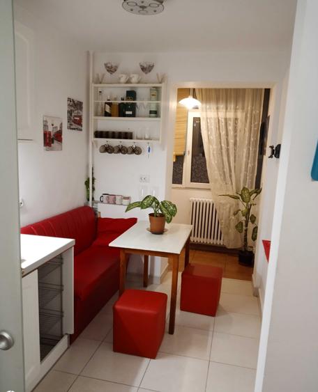 Apartament cu 2 camere semidecomandat în Gara de Nord