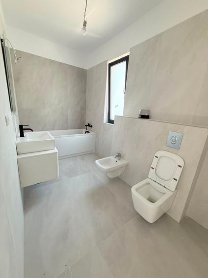 Casă individuală cu 4 camere cu Teren 220 Mp în Prelungirea Ghencea