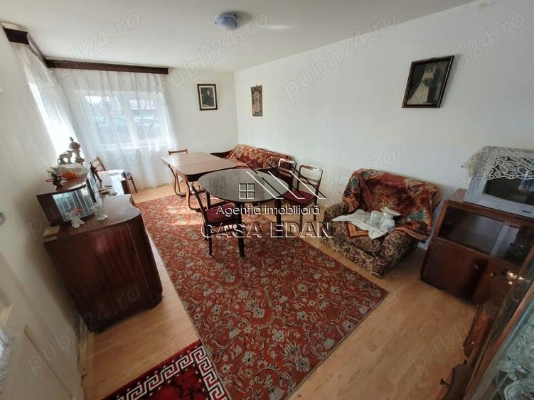 Casă cu 4 camere în Filipeștii de Târg