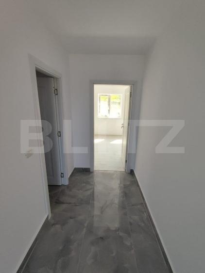 Casă individuală cu 4 camere cu Canalizare în Valea Lupului