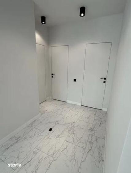 Apartament cu 4 camere în Craiovei
