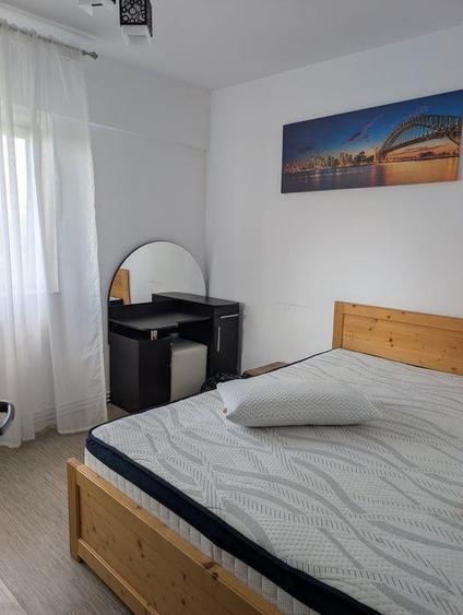 Apartament cu 2 camere decomandat, mobilat în Central