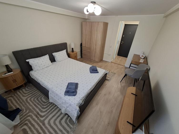Apartament cu 1 camere semidecomandat, mobilat în P-ța Ovidiu