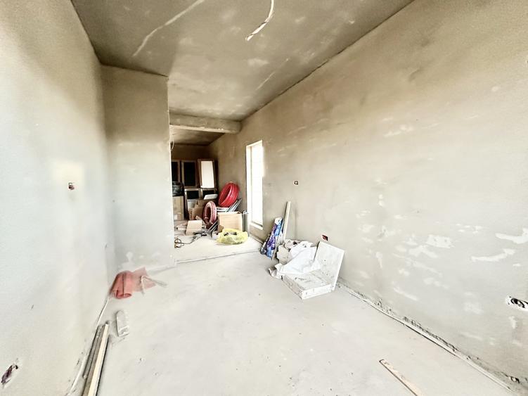 Duplex cu 4 camere cu Teren 250 Mp în Giroc