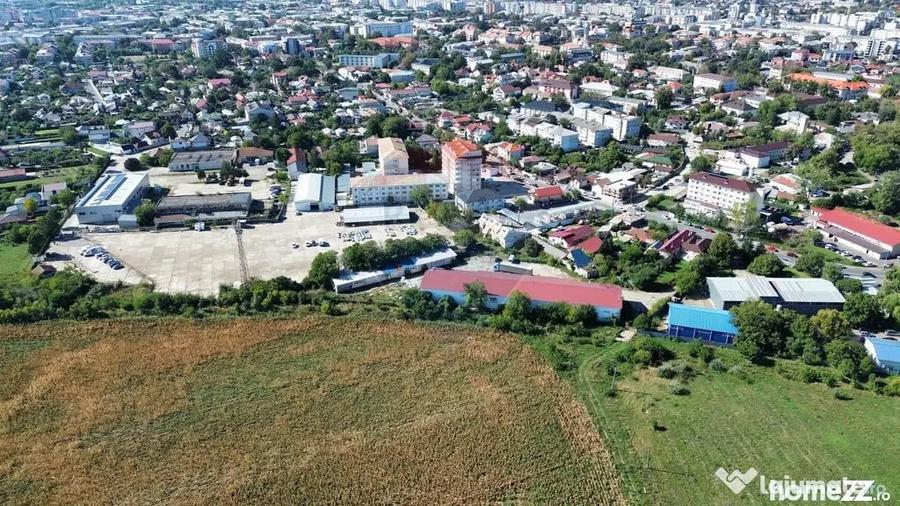Teren de 6000 mp, în Nord