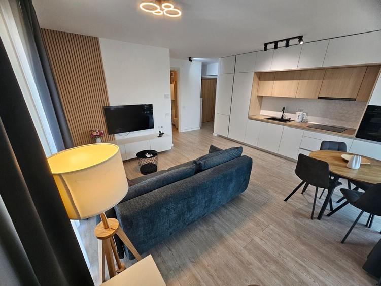 Apartament cu 3 camere decomandat în Herăstrău