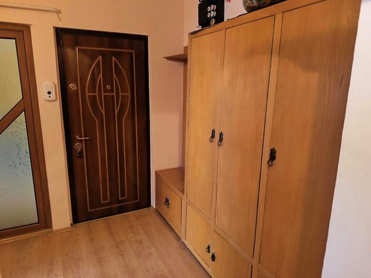Apartament cu 2 camere decomandat în Hipodrom