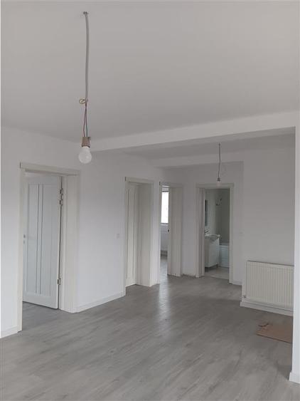 Casă individuală cu 4 camere cu Teren 450 Mp în Bârnova