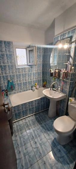 Apartament cu 2 camere decomandat în Anda