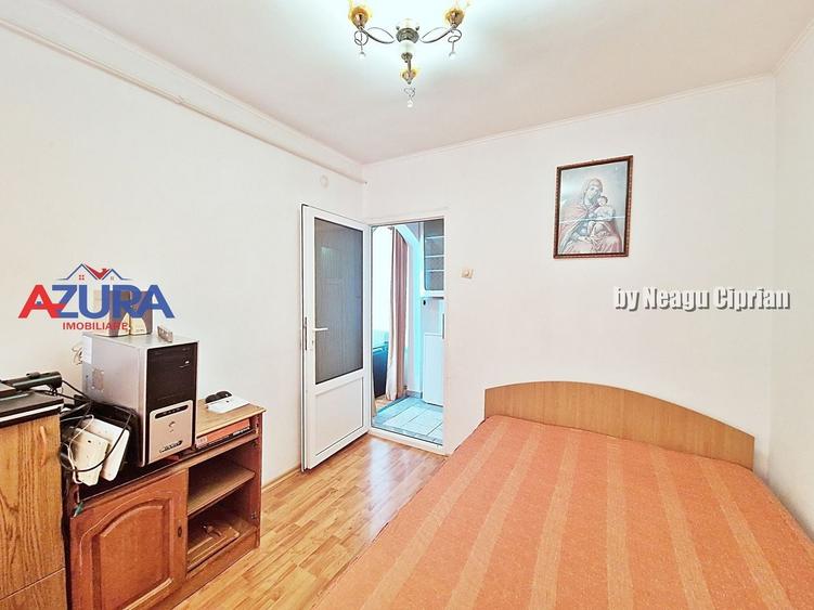 Apartament cu 2 camere semidecomandat, mobilat în Trivale