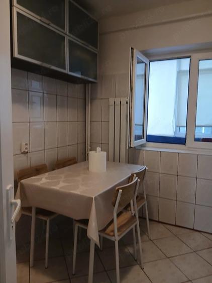 Apartament cu 2 camere decomandat în Galata