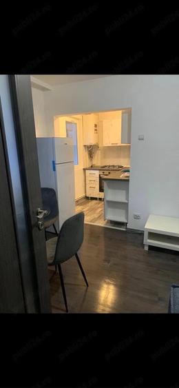Apartament cu 2 camere semidecomandat în Dâmbu Pietros