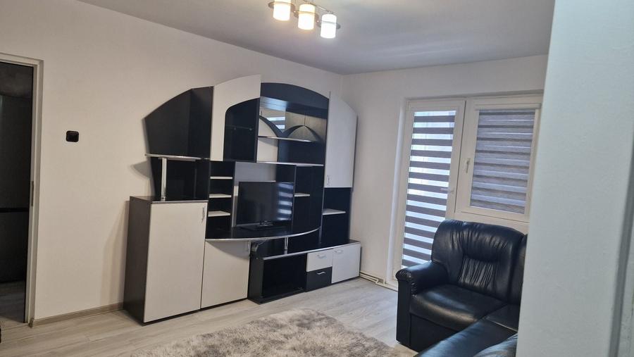 Apartament cu 2 camere semidecomandat în Nord
