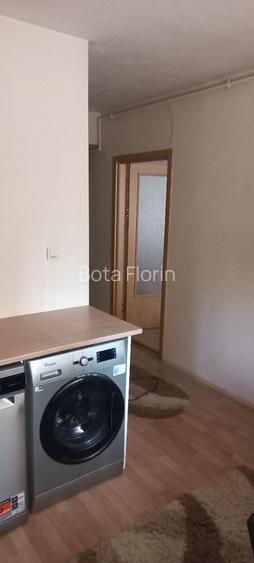 Inchiriez apartament 1 camera