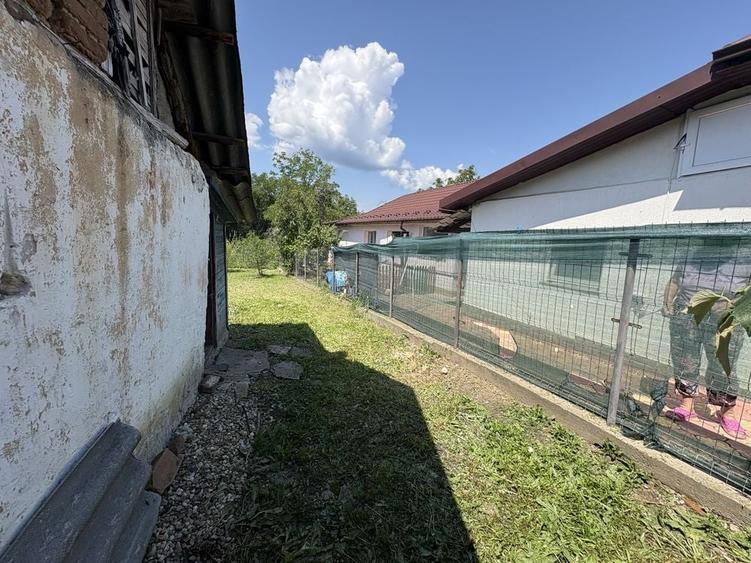 Casă cu 3 camere în Uiasca